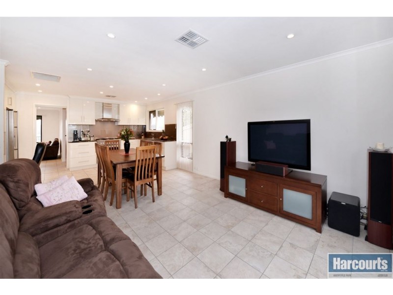 29 Bellavista Road, Flagstaff Hill SA 5159