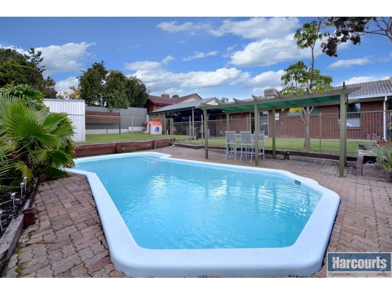 10 Emerald Street, Flagstaff Hill SA 5159