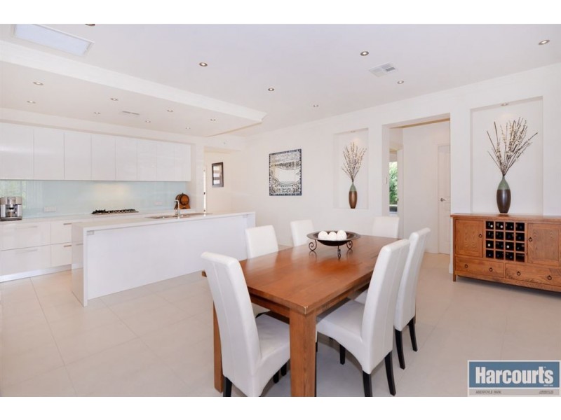 2A McHarg Road, Happy Valley SA 5159