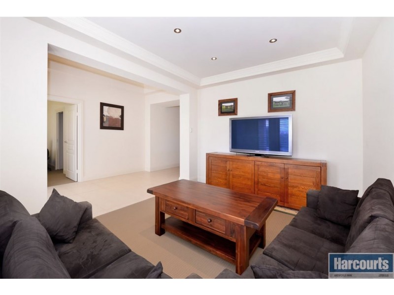 2A McHarg Road, Happy Valley SA 5159