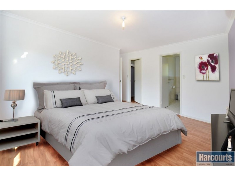 8 Peppermint Grove, Aberfoyle Park SA 5159