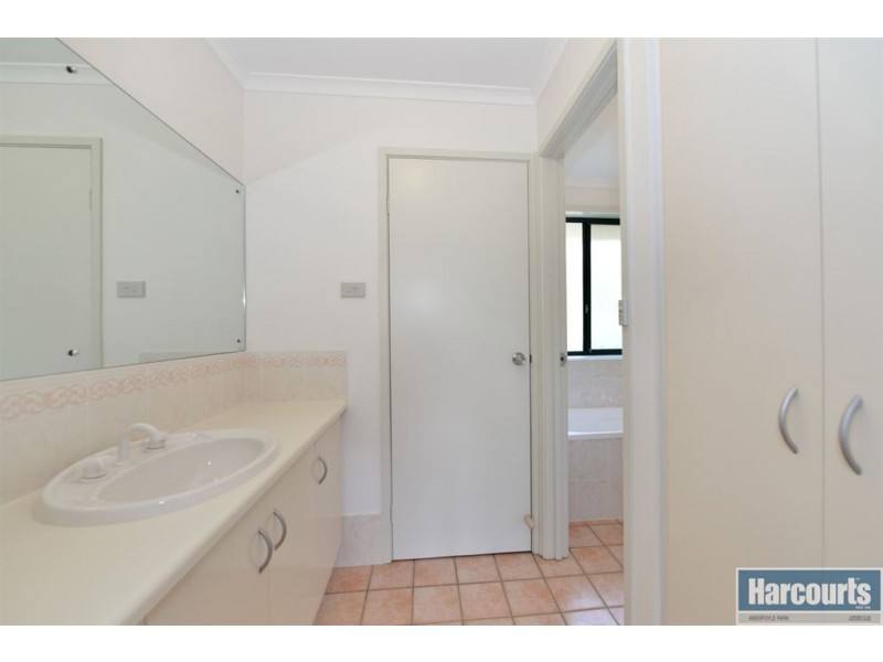 8 Peppermint Grove, Aberfoyle Park SA 5159