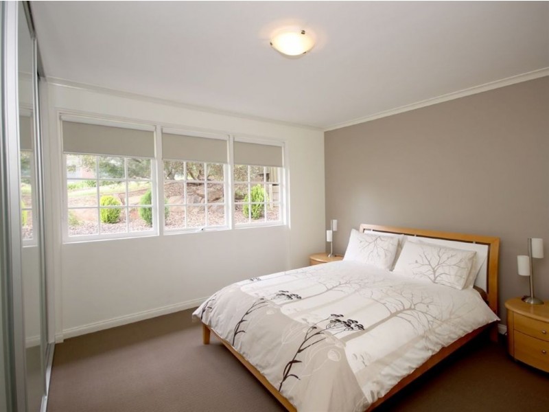 11 Marinberg Rise, Aberfoyle Park SA 5159