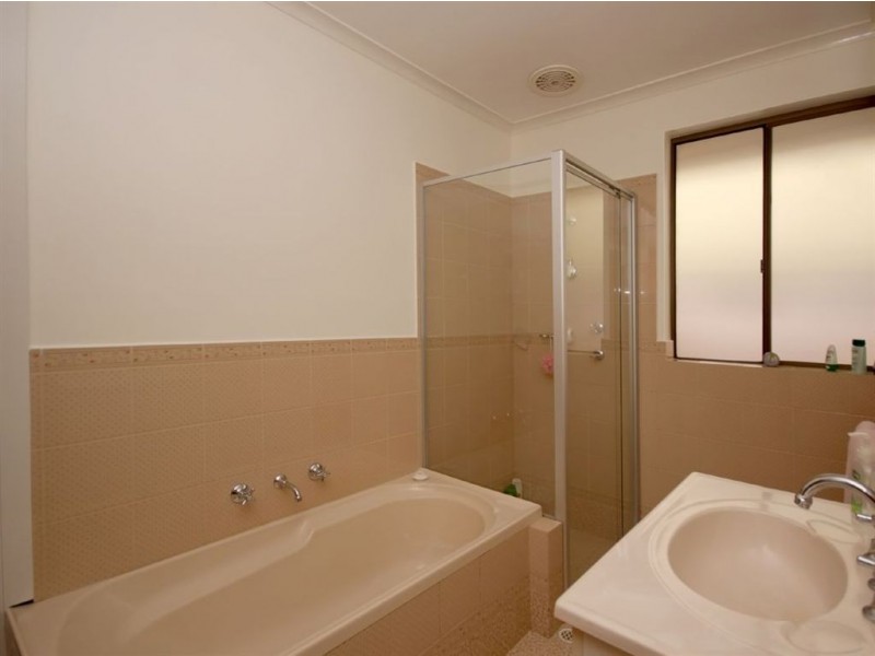 11 Marinberg Rise, Aberfoyle Park SA 5159