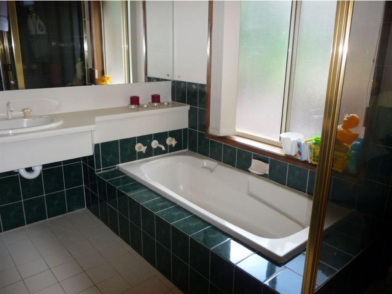 3 Cassia Court, Aberfoyle Park SA 5159