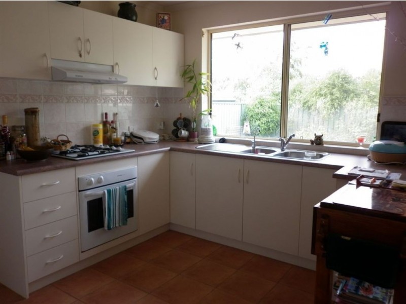 2 Taylors Road West, Aberfoyle Park SA 5159