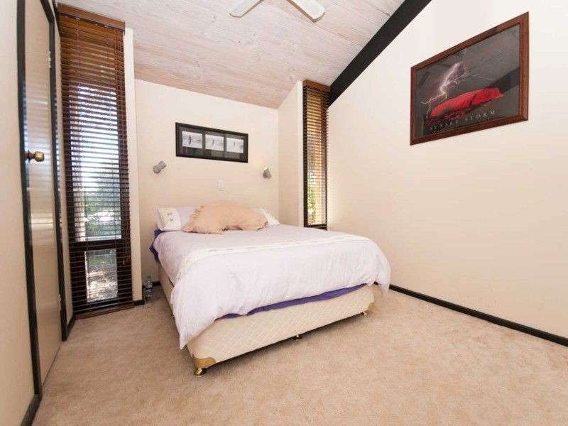 60 Oakridge Road, Aberfoyle Park SA 5159