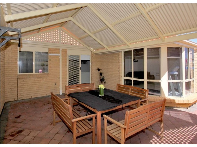 9 Newfield Drive, Reynella SA 5161