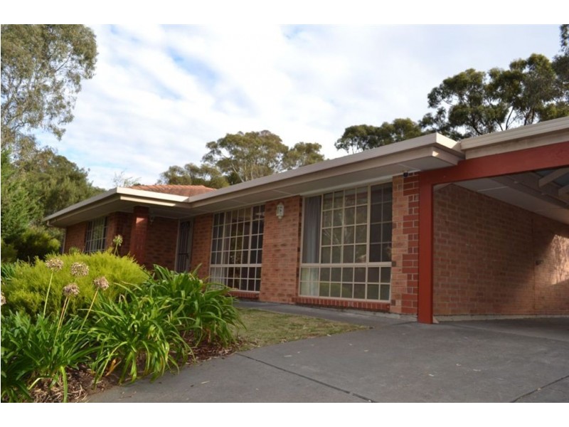 10 Woodland Grove, Aberfoyle Park SA 5159