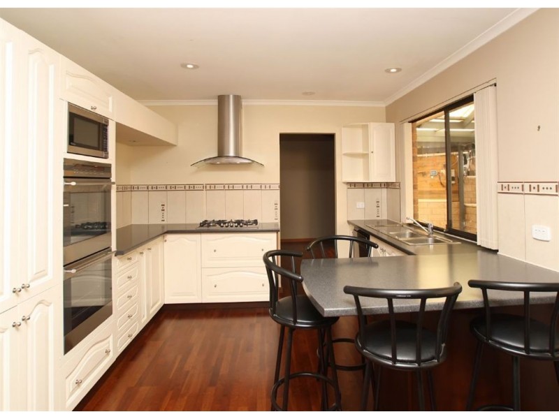 17 Bluebell Court, Flagstaff Hill SA 5159