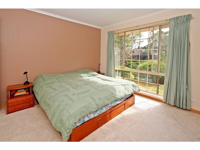 10 Woodland Grove, Aberfoyle Park SA 5159