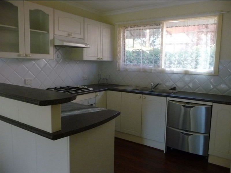 6 Ebor Crescent, Aberfoyle Park SA 5159