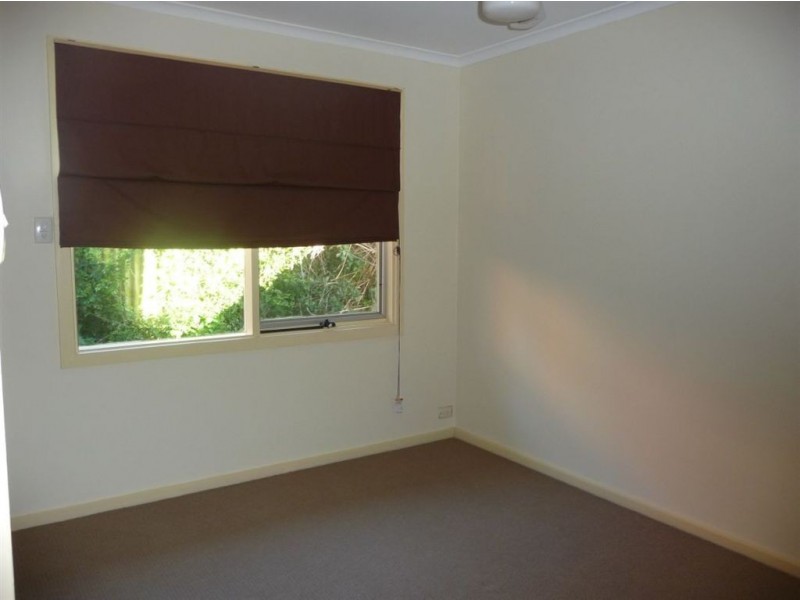 6 Ebor Crescent, Aberfoyle Park SA 5159