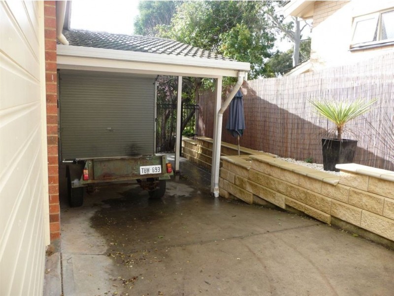 18 Greenwillow Crescent, Happy Valley SA 5159