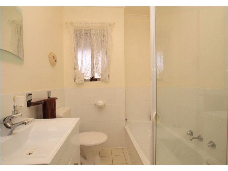 3/2A Moy Avenue, Warradale SA 5046