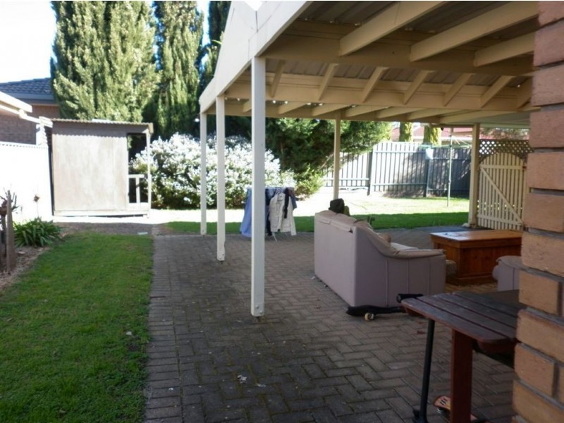 1 Bill Court, Woodcroft SA 5162