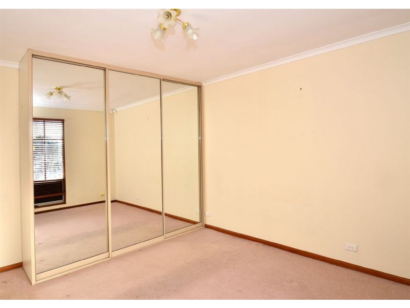 42 Tania Drive, Aberfoyle Park SA 5159
