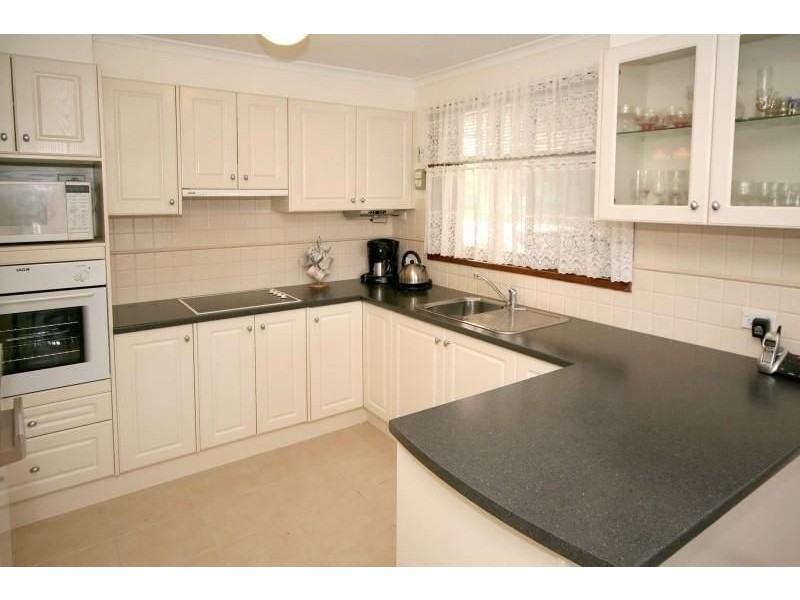 9 Fraser Avenue, Happy Valley SA 5159