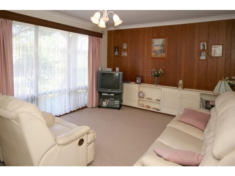 9 Fraser Avenue, Happy Valley SA 5159