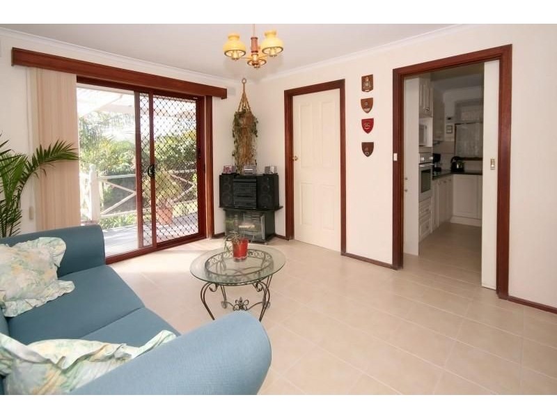 9 Fraser Avenue, Happy Valley SA 5159