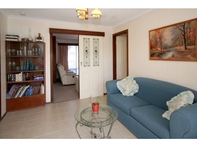 9 Fraser Avenue, Happy Valley SA 5159