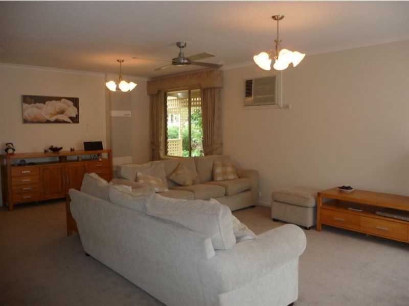 13 The Glade, Aberfoyle Park SA 5159