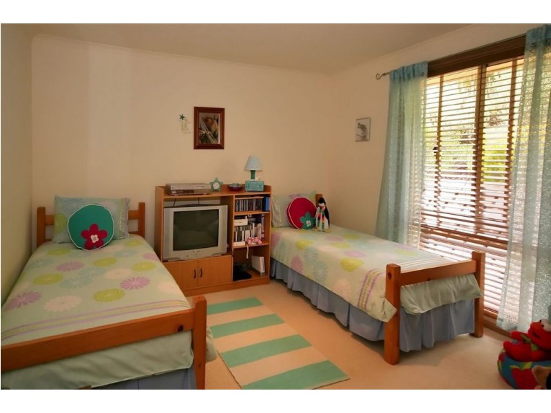 13 Woodland Grove, Aberfoyle Park SA 5159