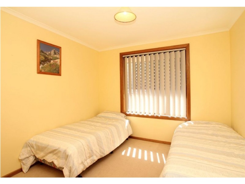 40 Lynlee Crescent, Huntfield Heights SA 5163