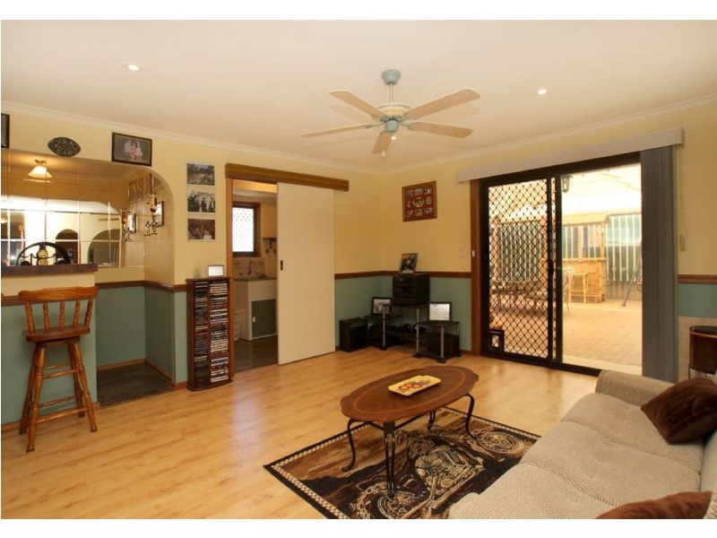 40 Lynlee Crescent, Huntfield Heights SA 5163