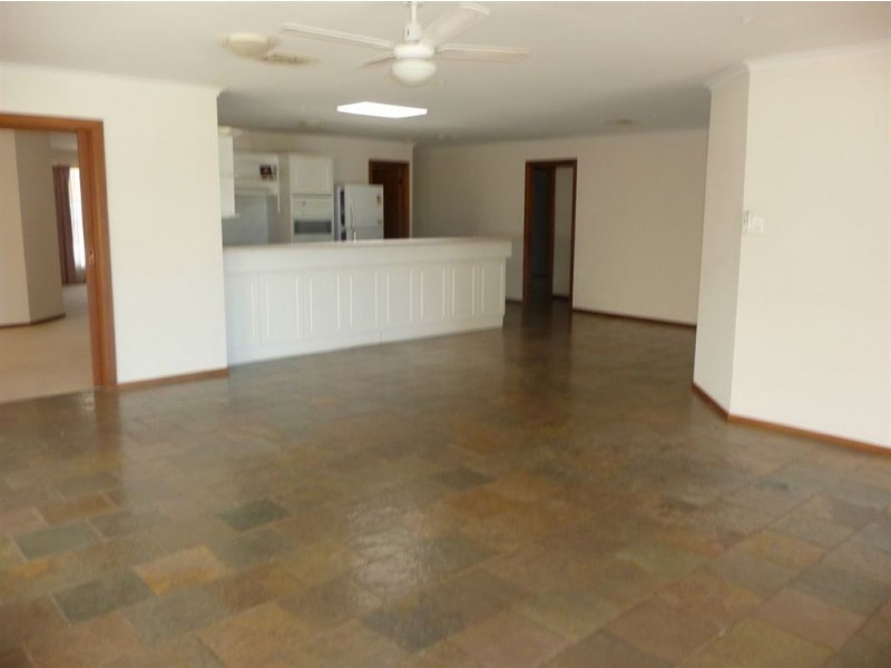 38 Skyline Drive, Flagstaff Hill SA 5159