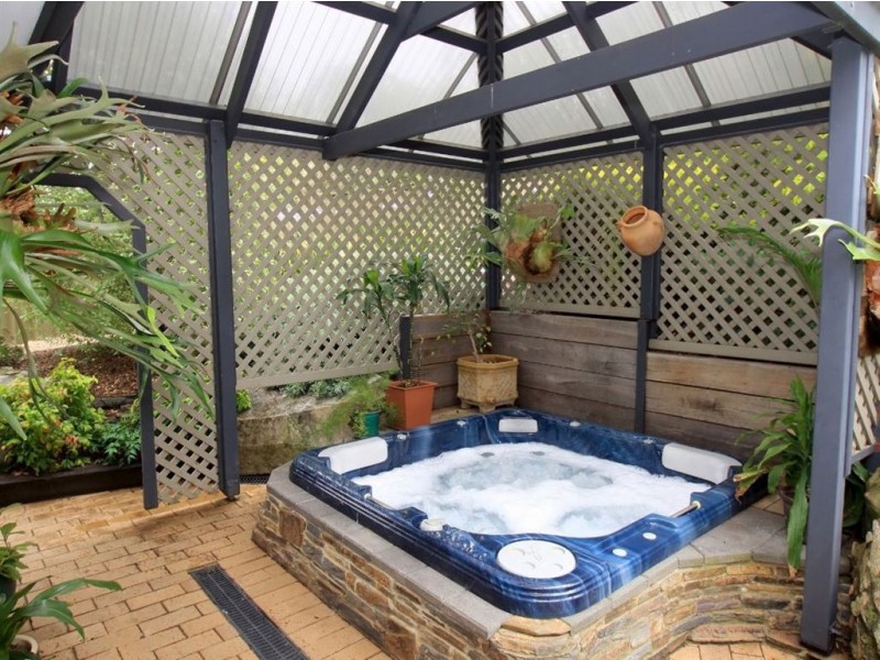 53 Tania Drive, Aberfoyle Park SA 5159