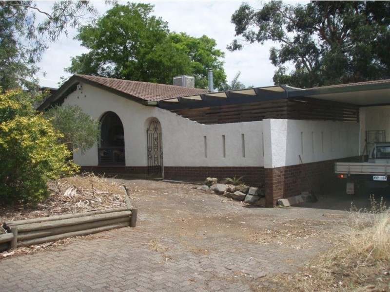 16 Opie Street, Aberfoyle Park SA 5159