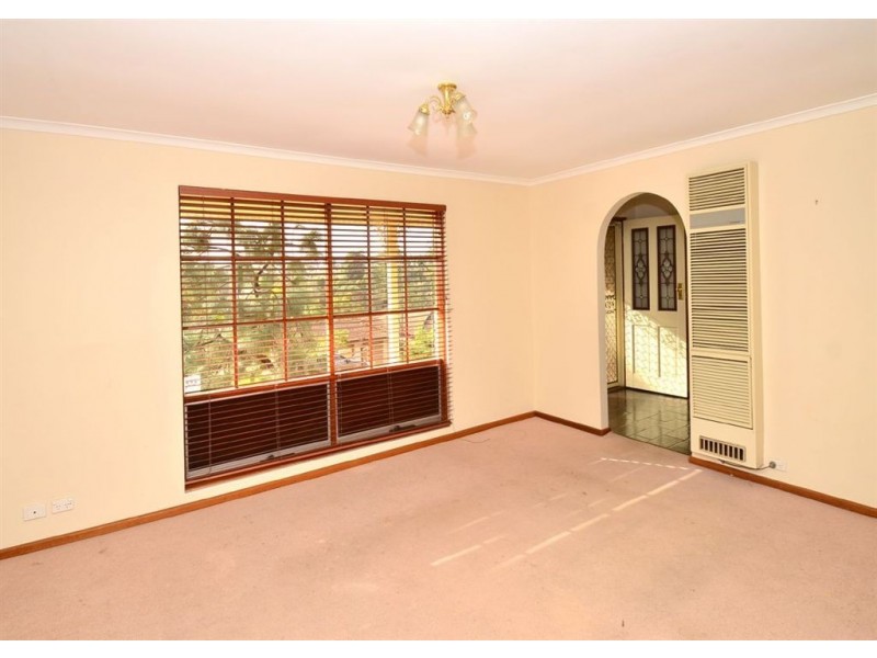 42 Tania Drive, Aberfoyle Park SA 5159