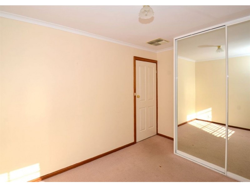 42 Tania Drive, Aberfoyle Park SA 5159