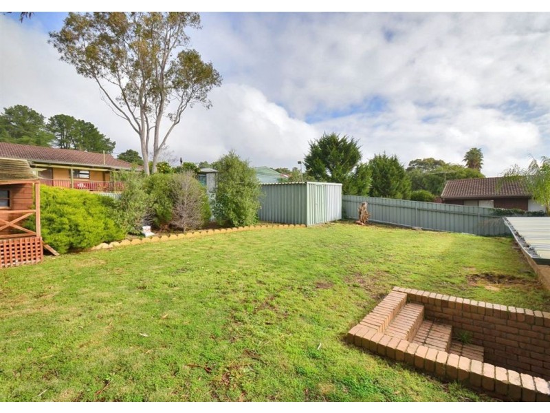 42 Tania Drive, Aberfoyle Park SA 5159