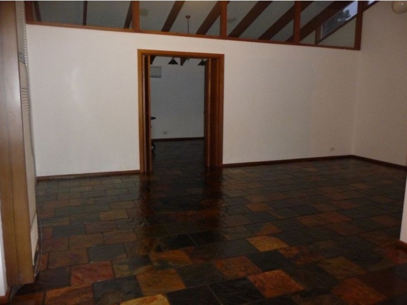 46 Pine Drive, Aberfoyle Park SA 5159