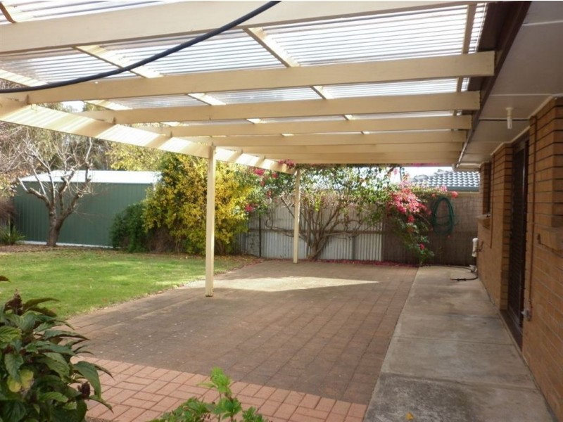 26 Southbound Avenue, Aberfoyle Park SA 5159