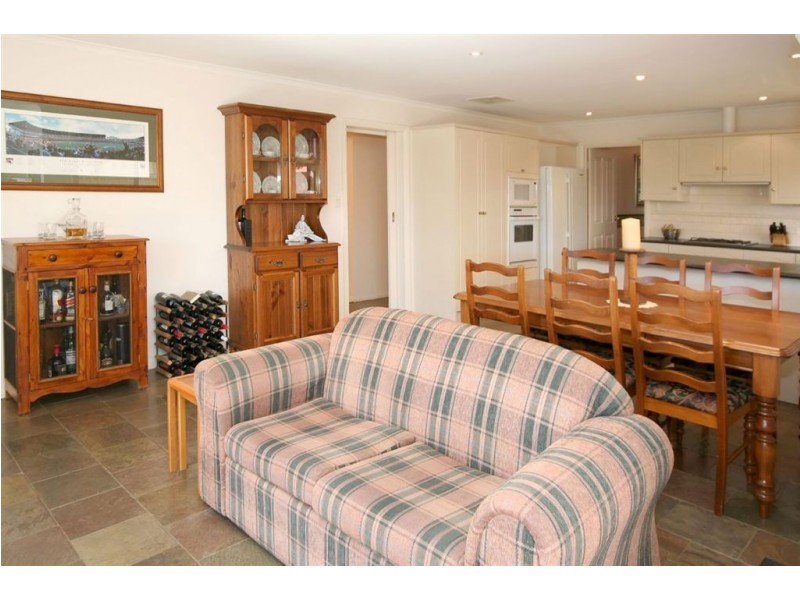 4 Lomandra Place, Flagstaff Hill SA 5159