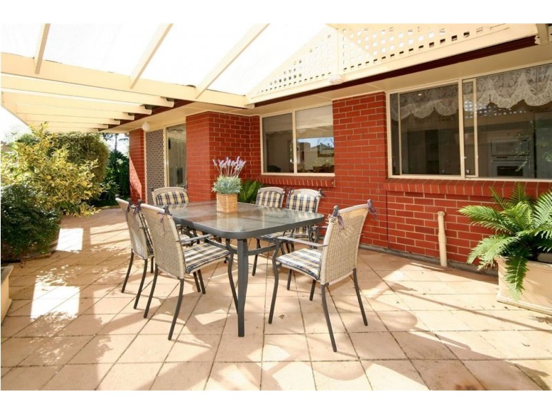 4 Lomandra Place, Flagstaff Hill SA 5159