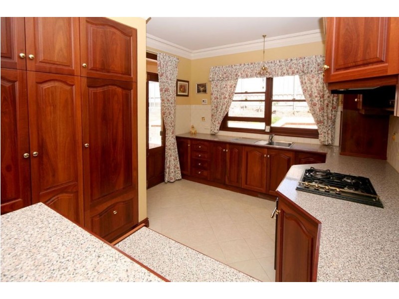 37 Ironbark Avenue, Flagstaff Hill SA 5159