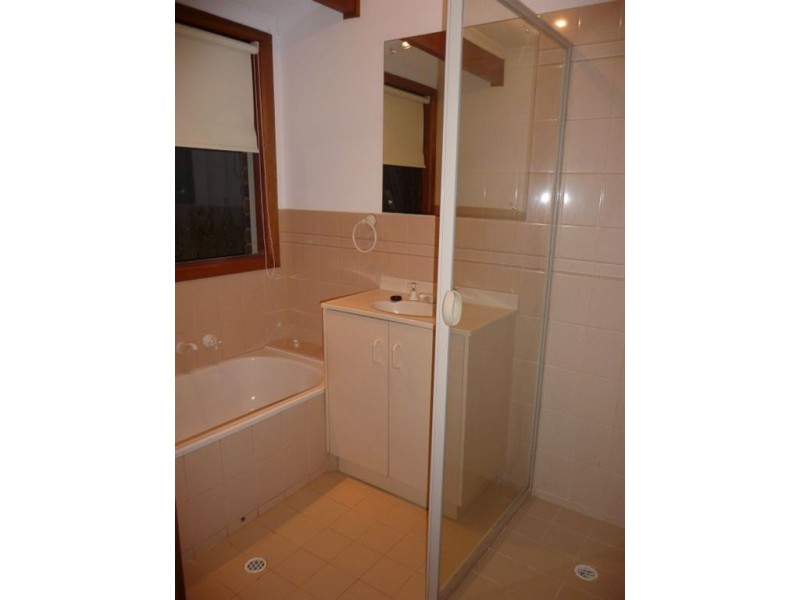 46 Pine Drive, Aberfoyle Park SA 5159