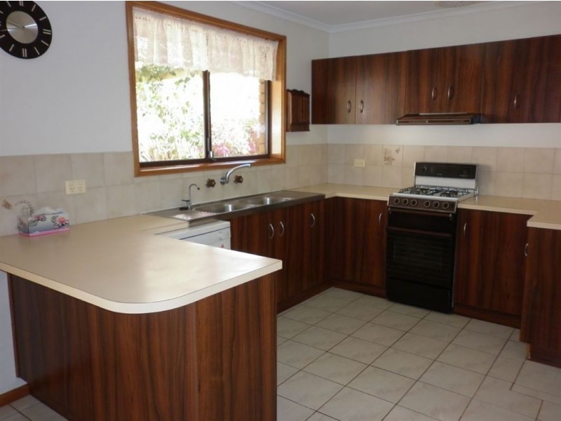 26 Southbound Avenue, Aberfoyle Park SA 5159