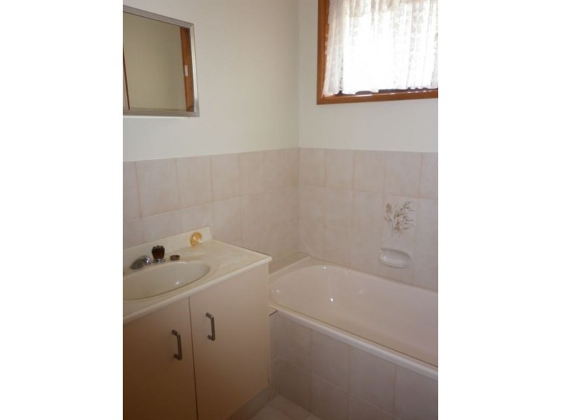 26 Southbound Avenue, Aberfoyle Park SA 5159