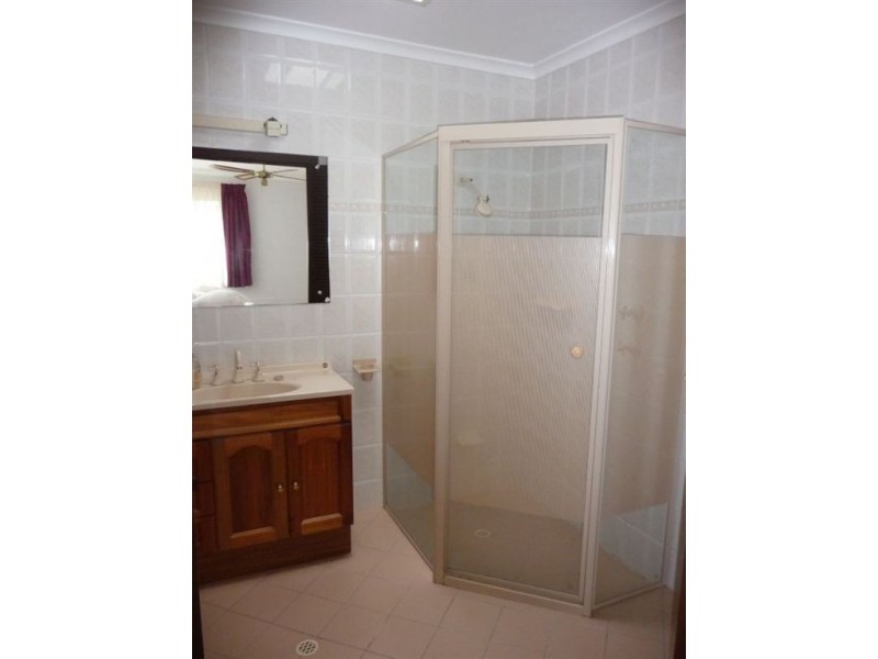 17 Veronica Street, Aberfoyle Park SA 5159