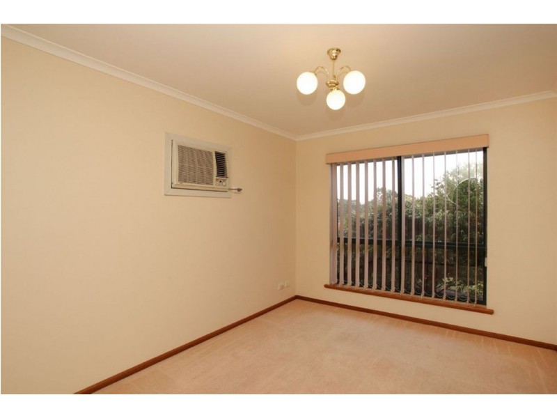 25 Parkes Avenue, Woodcroft SA 5162