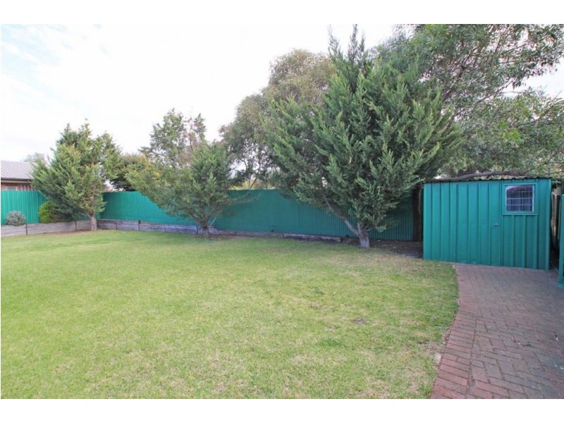25 Parkes Avenue, Woodcroft SA 5162