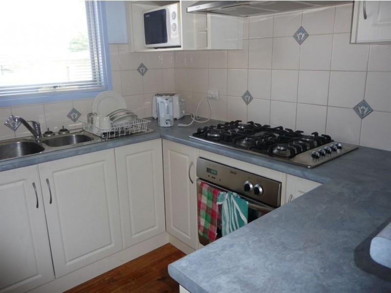 11 Redcraze Street, Aberfoyle Park SA 5159