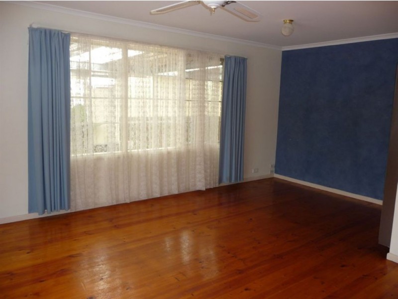 4 Elm Street, Happy Valley SA 5159