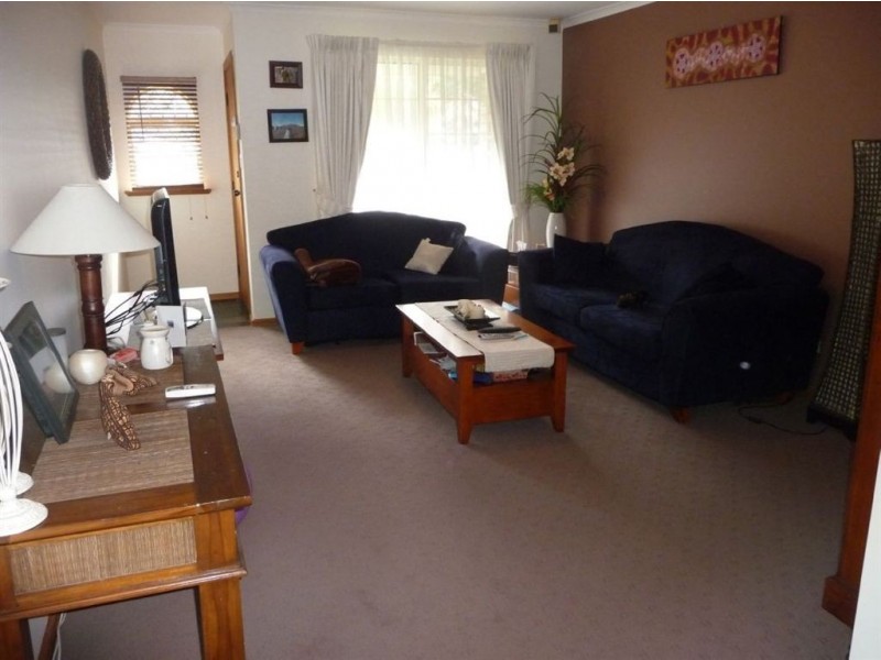 1/5 Greenleaf Court, Aberfoyle Park SA 5159