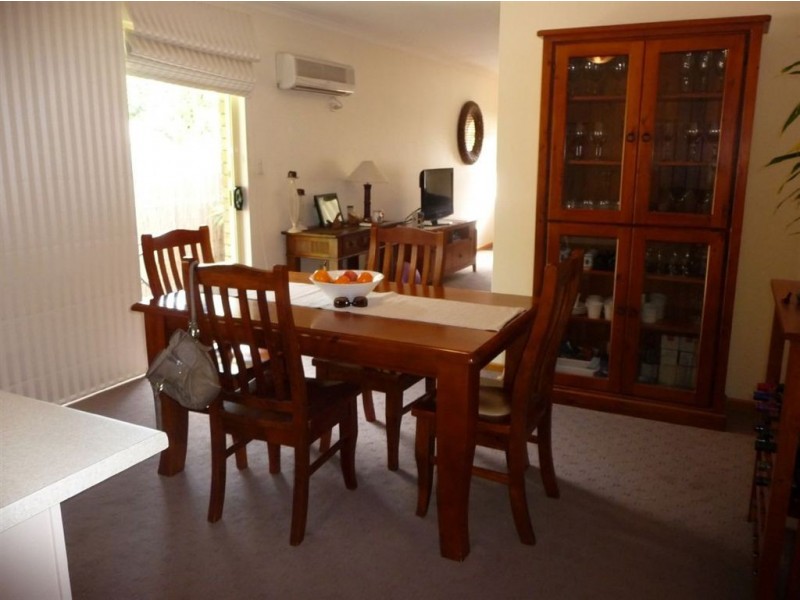 1/5 Greenleaf Court, Aberfoyle Park SA 5159